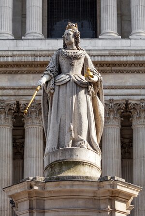 London england statue