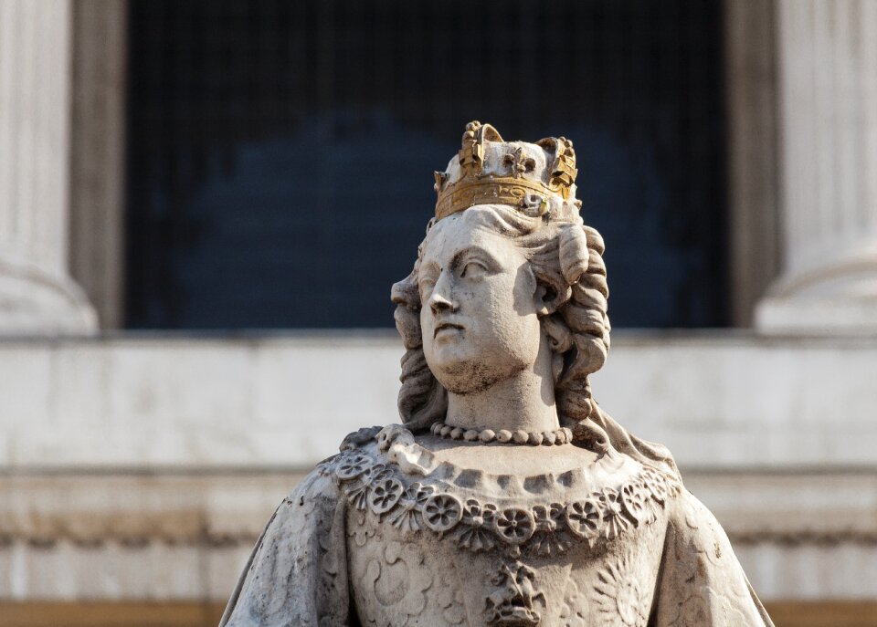 London england statue