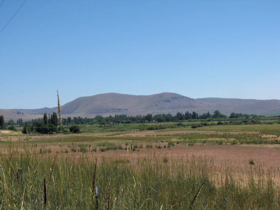 Surprise Valley Barrel Springs Back-Country Byway
