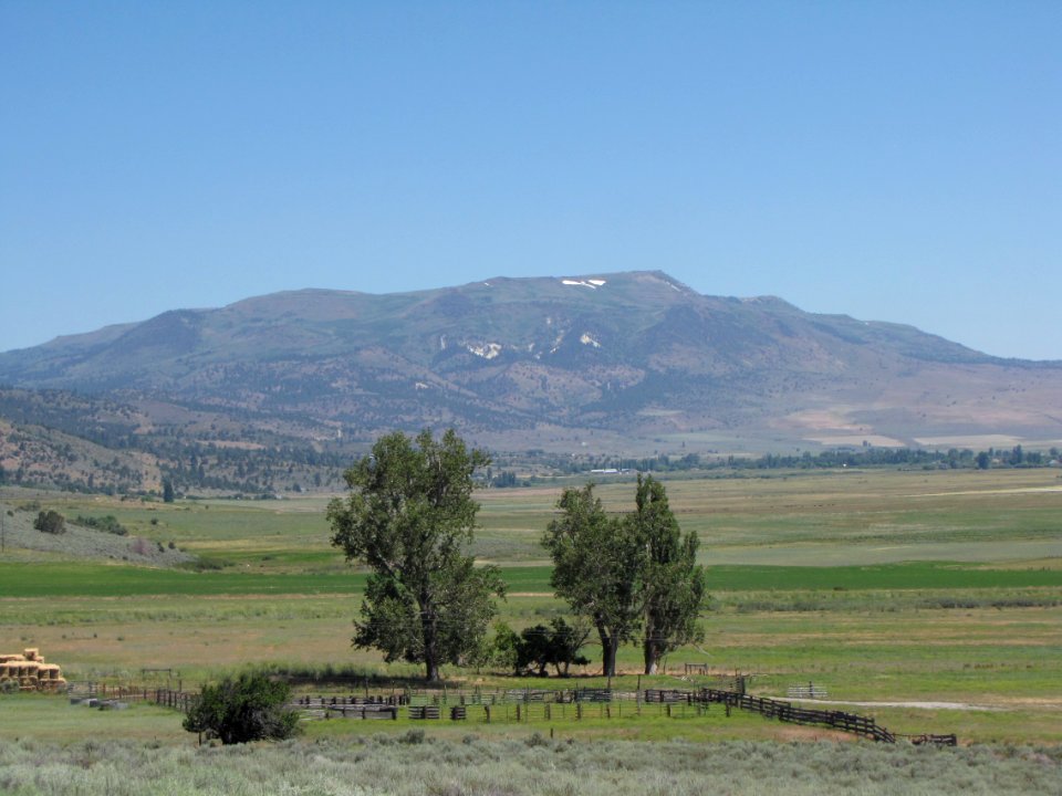 Surprise Valley Barrel Springs Back-Country Byway
