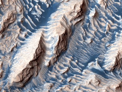 Layers in Danielson Crater photo