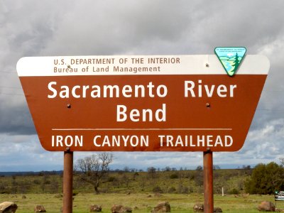 Sign for the Sacramento River Bend Iron Canyon Trailhead