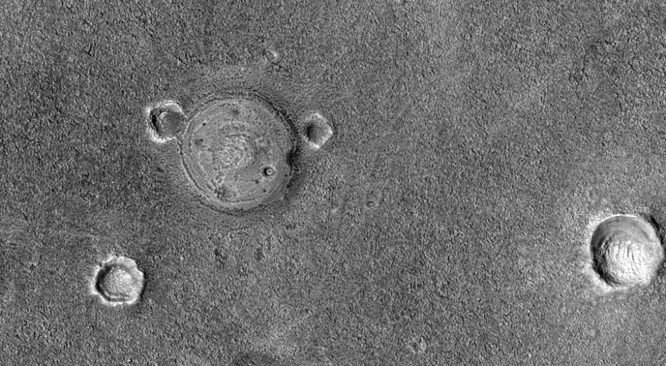 A Concentric Dome in Utopia Planitia