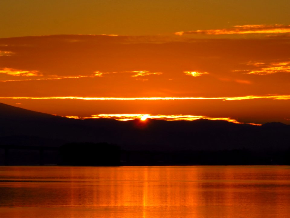 Sunrise at Columbia River in Washington