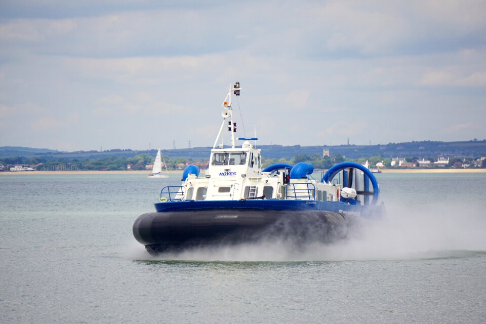 Passenger transport amphibious glide
