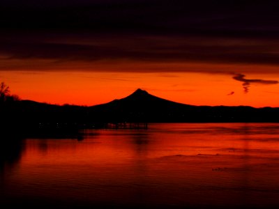 Sunrise at Columbia River 12/8/17