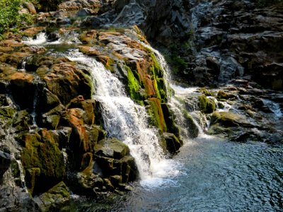 Sawmill Falls at Santiam River in Oregon
