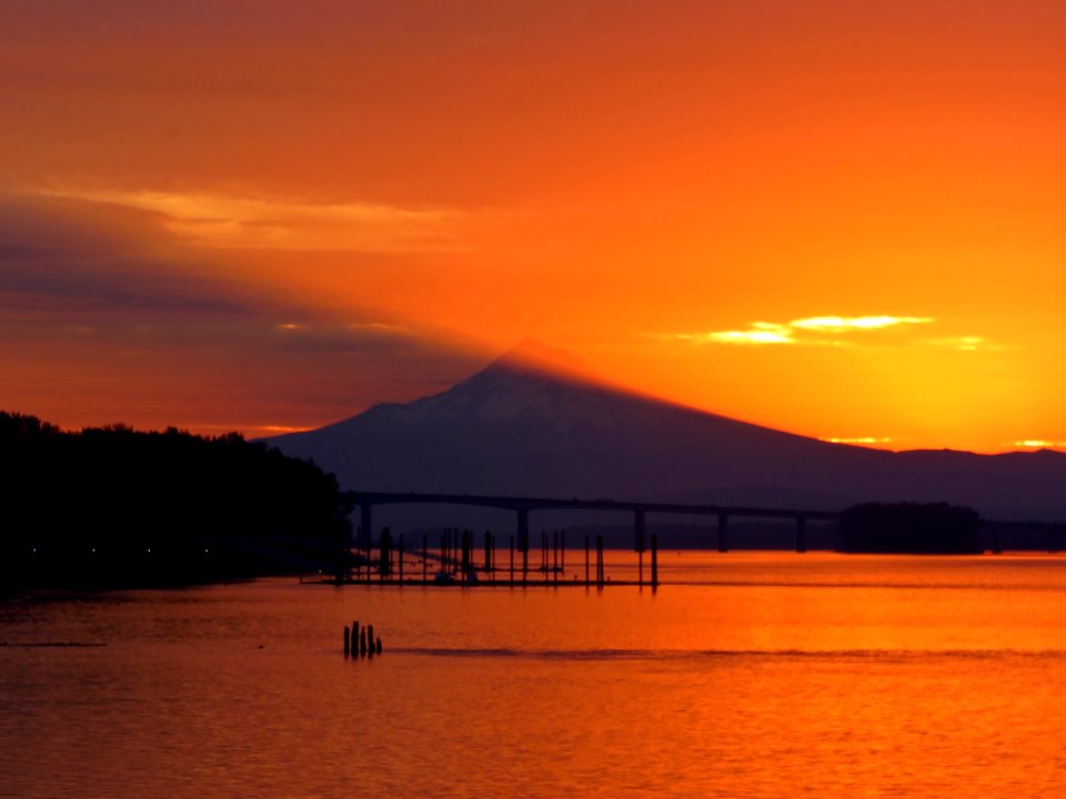 Sunrise at Columbia River in Vancouver, WA