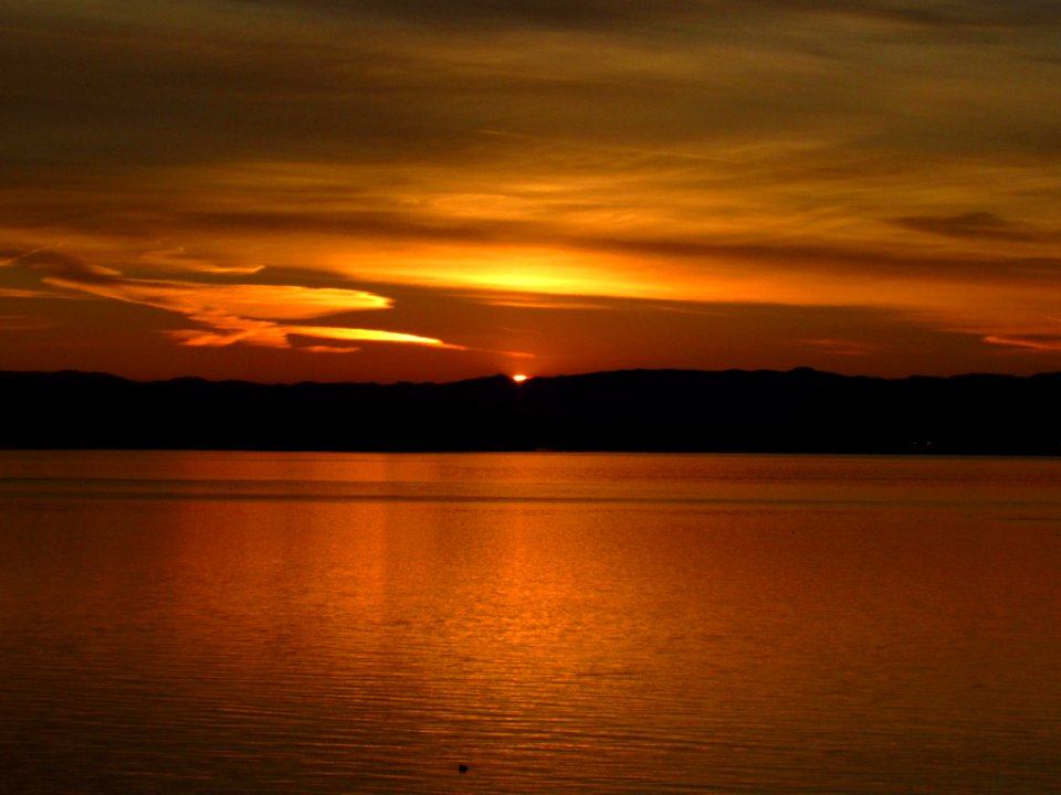 Sunrise at Columbia River 12/8/17