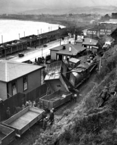77; Train accident Hutt Road, Thorndon - 1927