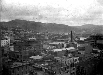 105; Elevated view of Te Aro, with the Taranaki Street and Manners Street intersection in the foreground - 1930s