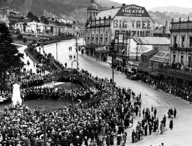 134; Memorial service at the temporary Cenotaph, Anzac Corner, bottom of Molesworth Street on the south side - 1928