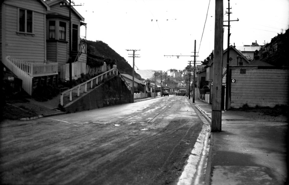 35; From the Aro Steet Terminus, looking east - 14 Jun 1930