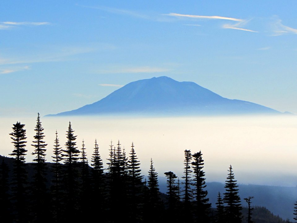 Mt. St. Helens Summit Trail in WA