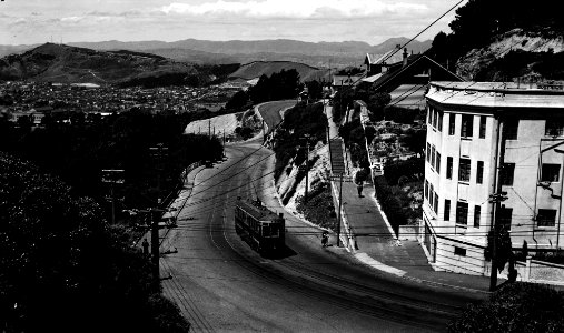 289; Brooklyn Hill, Tram - Circa 1936