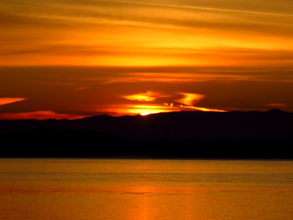 Sunrise at Columbia River 12/14/17