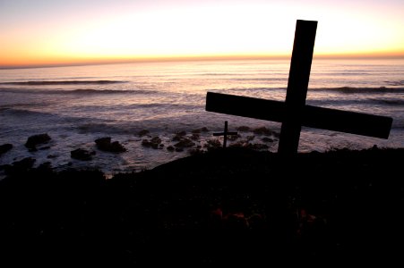 Cross at Surfers memorial site, at Bodhisattva Beach, near Pillar's Point / Mavericks, Pacific Coast, California, USA photo