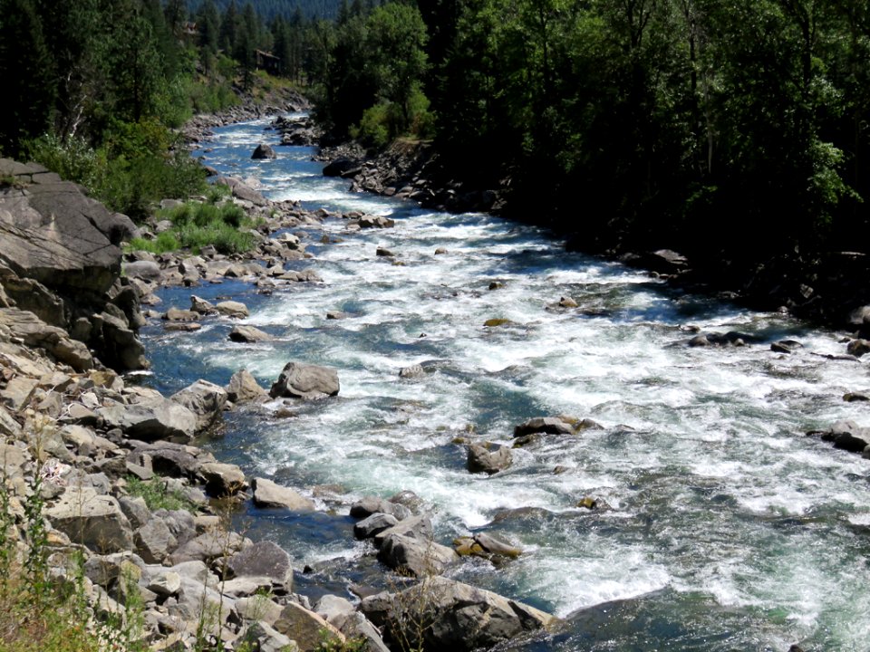 Wenatchee River in WA