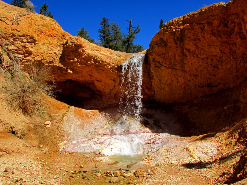 Waterfall at Bryce Canyon NP in Utah