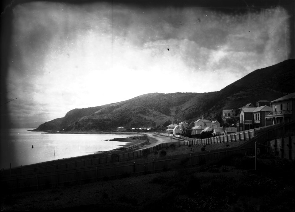 48; Wooden dwellings, Oriental Parade - Circa 1900