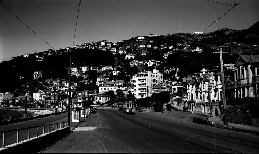416; Oriental Parade, Tramcar bound for the Railway Station - Circa 1940