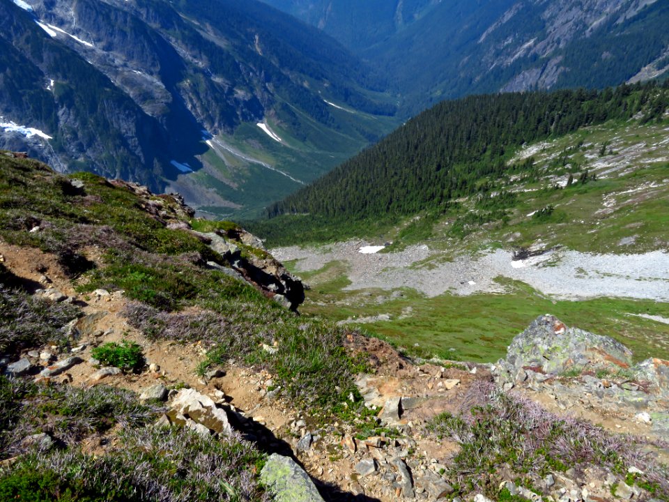 Cascade Pass Trail at North Cascades NP in WA