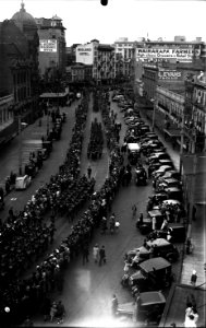 37; Military Parade to New Zealand Infantrymen, Lambton Quay - 1940