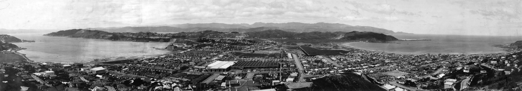 11; [Panorama of Rongotai] - 1925