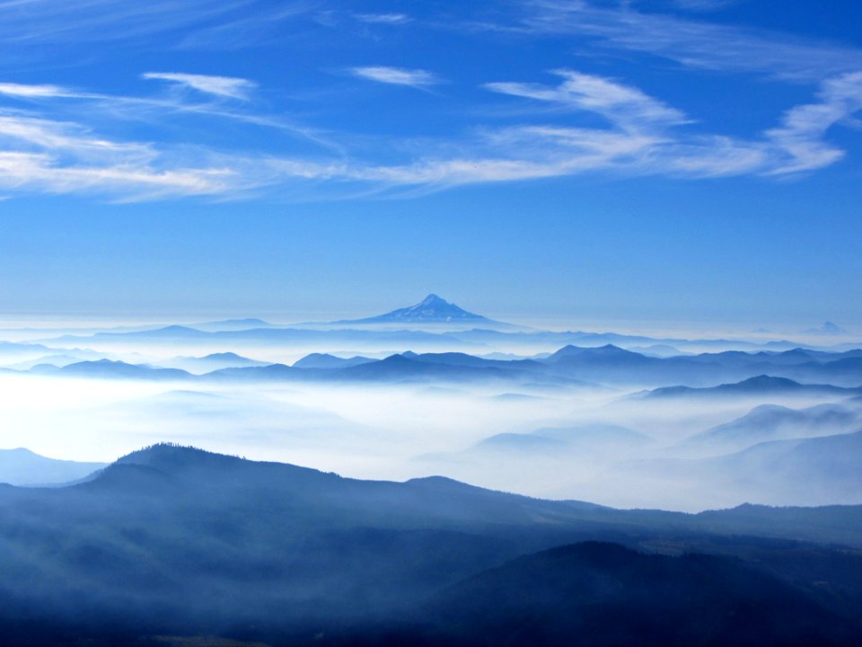 Mt. St. Helens Summit Trail in WA