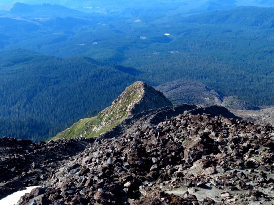 Mt. St. Helens Summit Trail in WA