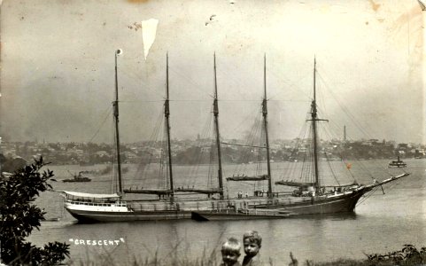 'Crescent' - a five masted barquentine/schooner in Sydney, N.S.W. - pre 1918