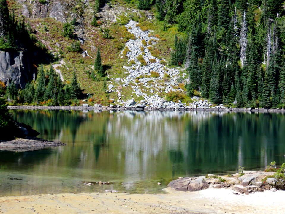 Eunice Lake at Mt. Rainier NP in Washington