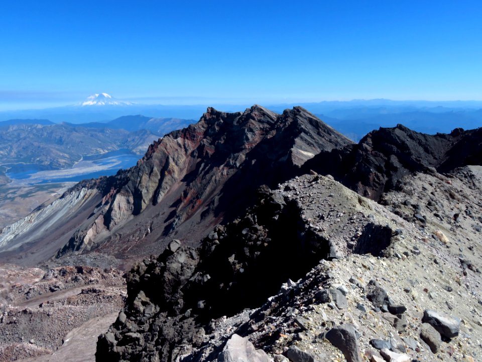 Mt. St. Helens Summit Trail in WA