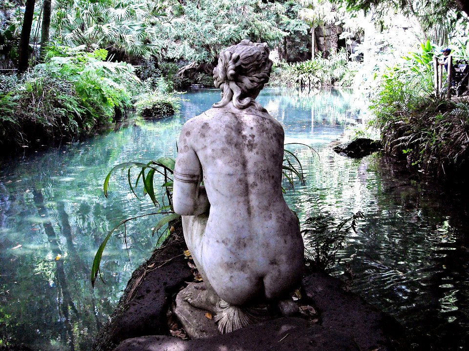 Venus' Baths in English Gardens of Caserta - Architect Andrea Graefer (1782) - Sculptor Tommaso Solari (1762) - The Royal Gardens of Caserta