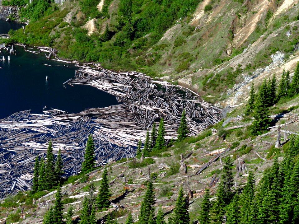St. Helens Lake at Mt. Margaret Backcountry in WA