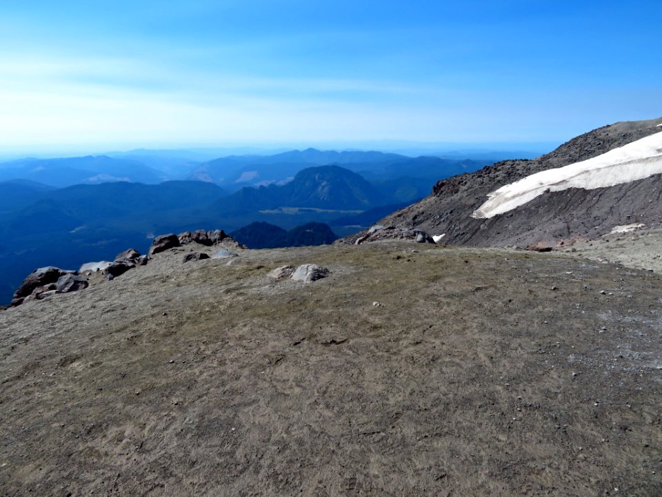 Mt. St. Helens Summit Trail in WA
