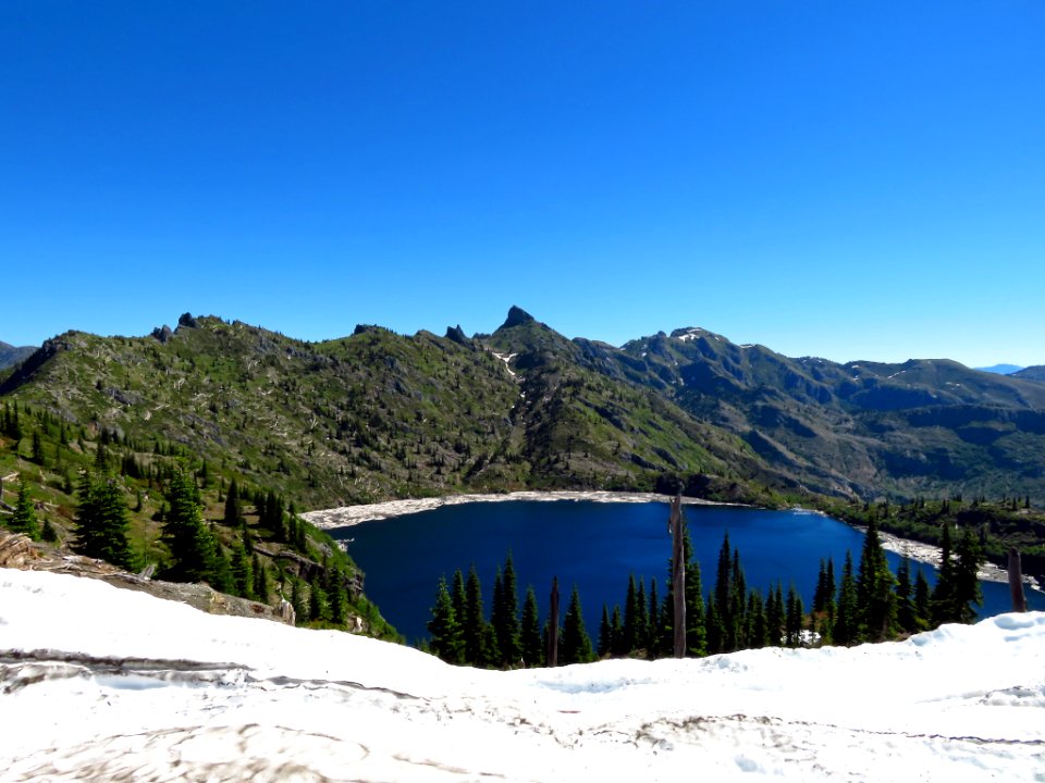 St. Helens Lake at Mt. Margaret Backcountry in WA