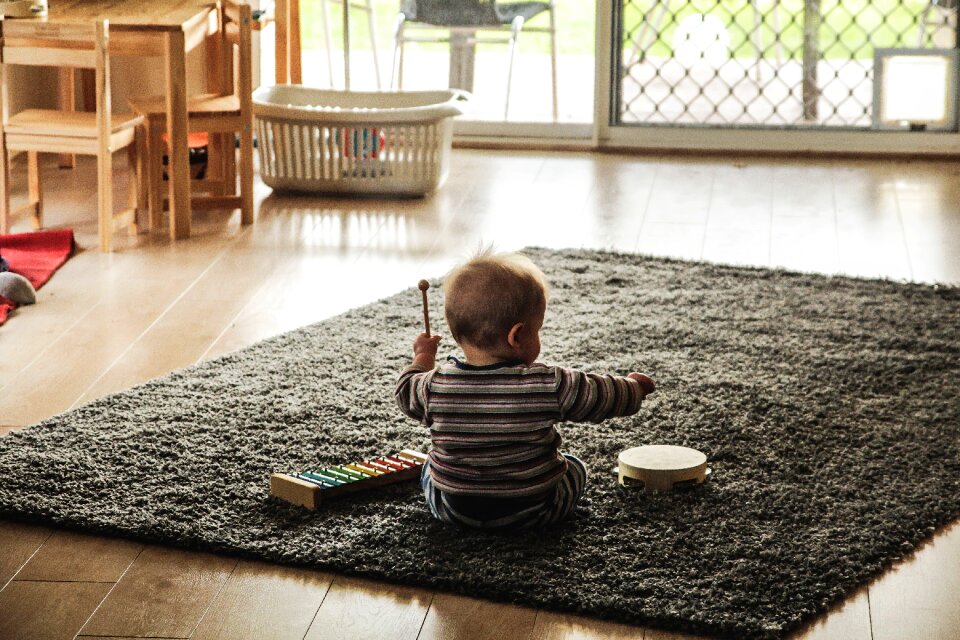 Play xylophone tambourine
