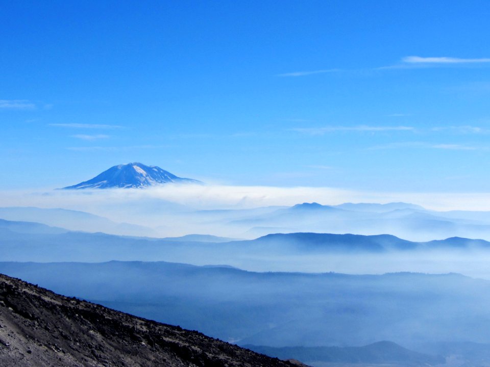 Mt. St. Helens Summit Trail in WA