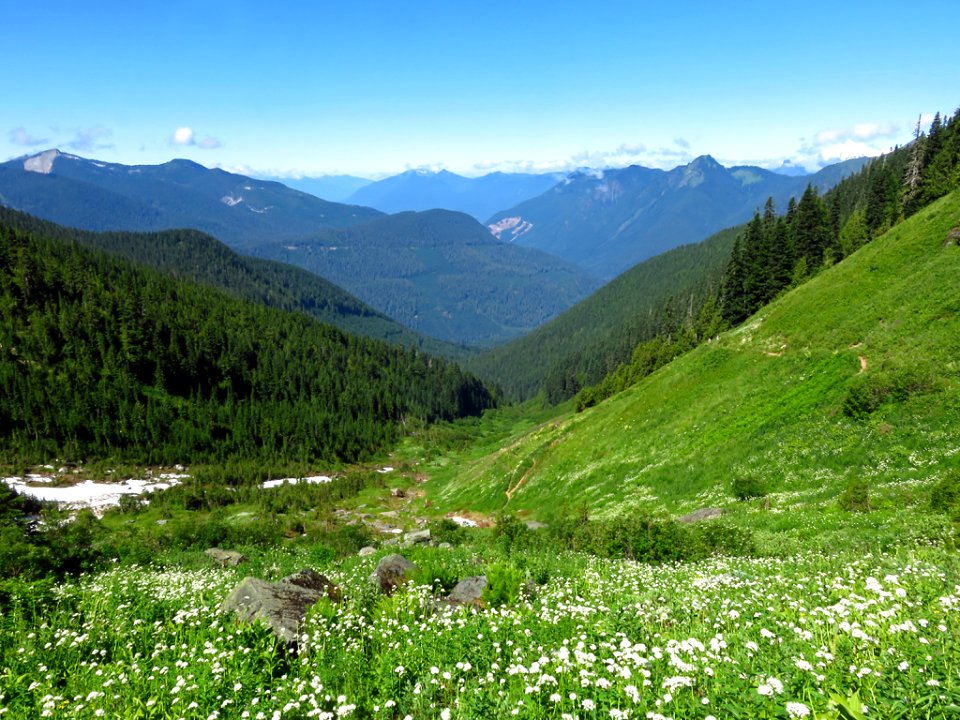 Hidden Lake Trail at North Cascades NP in WA