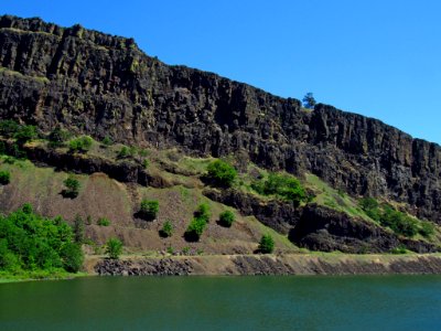 Labyrinth-Coyote Wall Trail in WA