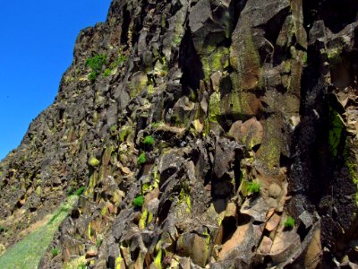 Labyrinth-Coyote Wall Trail in WA