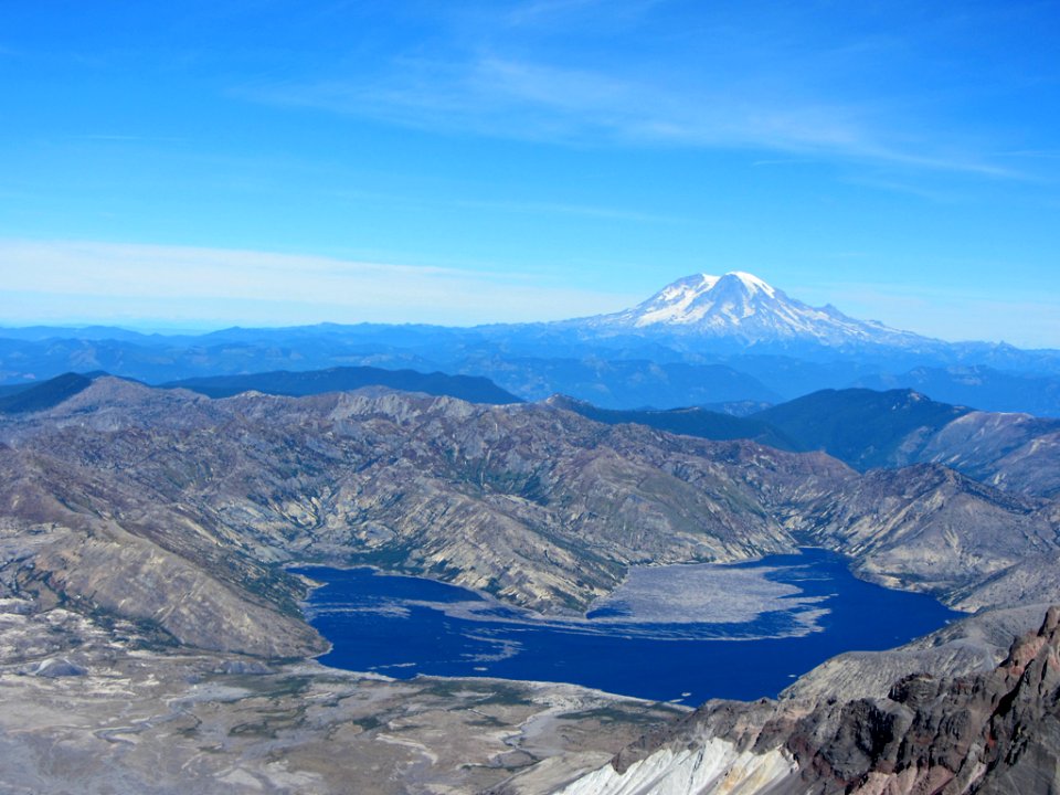 Mt. St. Helens Summit Trail in WA