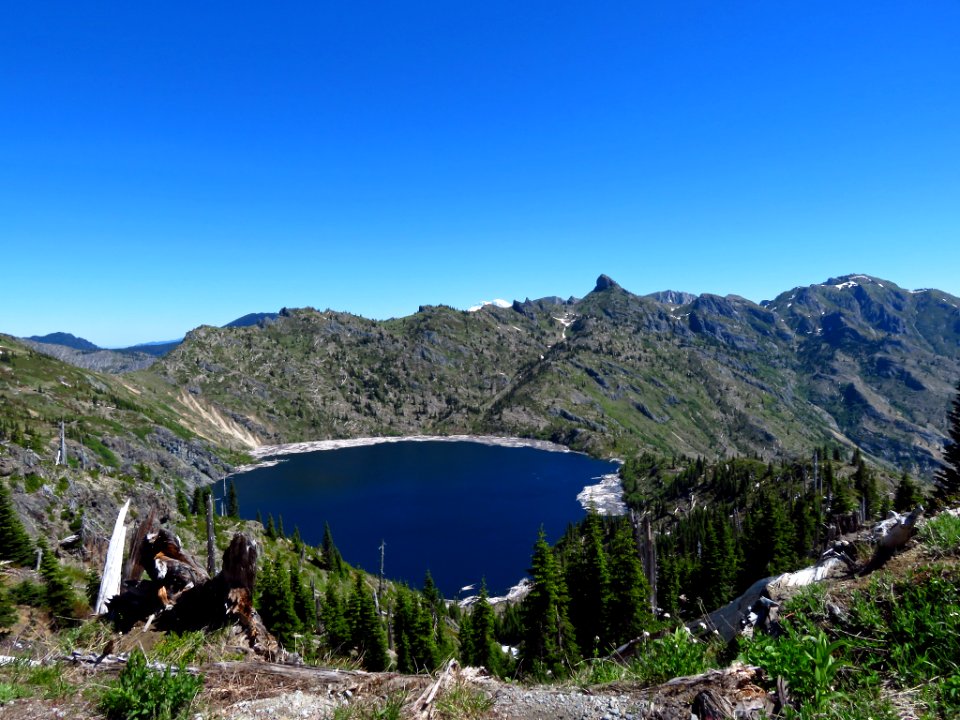 St. Helens Lake at Mt. Margaret Backcountry in WA