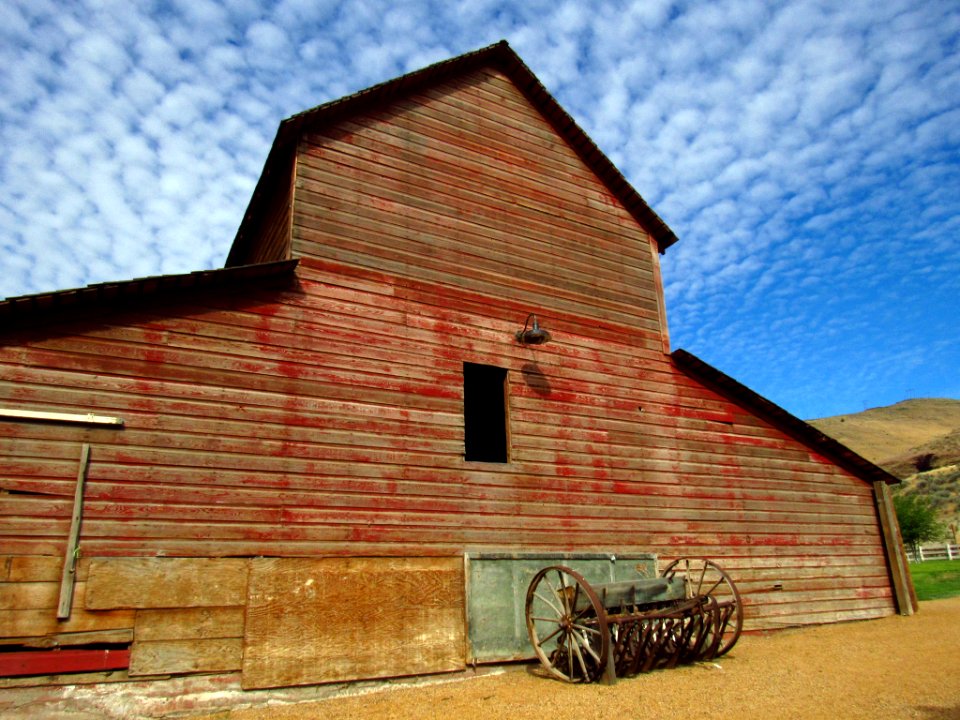 Murtha Ranch at Cottonwood Canyon SP in OR