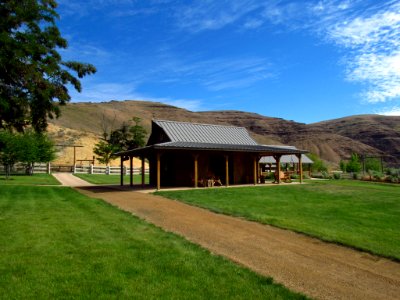 Murtha Ranch at Cottonwood Canyon SP in OR