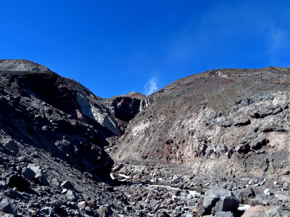 Loowit Falls Trail at Mt. St. Helens NM in WA