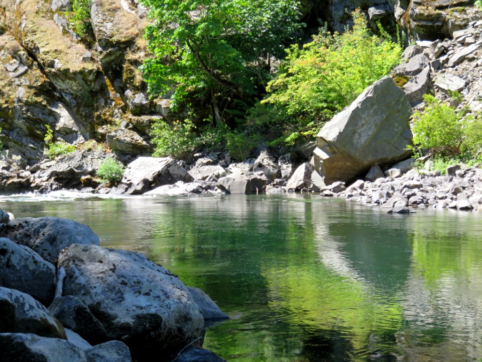Wenatchee River in WA