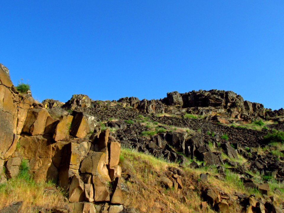 Crawford Oaks Trail at Columbia Hills SP in WA