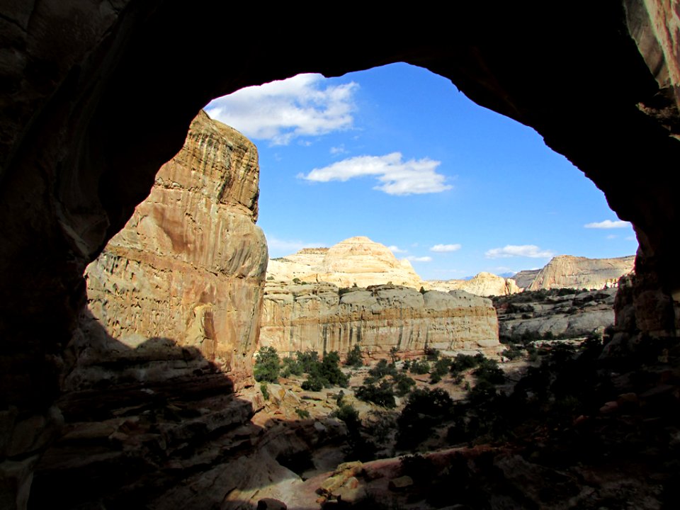 Hickman Natural Bridge at Capitol Reef NP in Utah